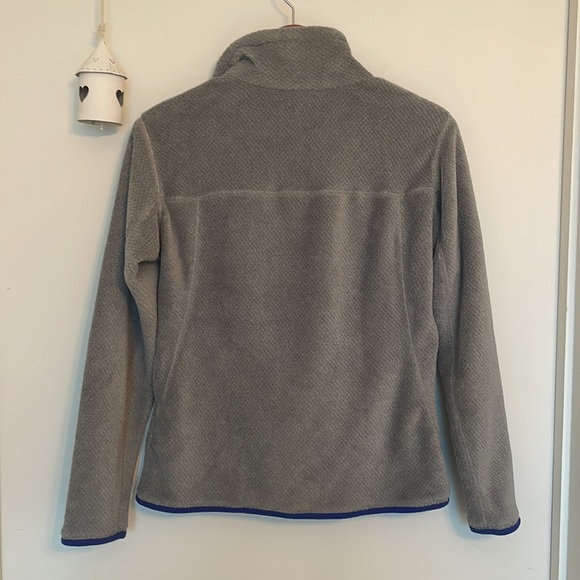 Patagonia Women’s 1/4-Button-up Fleece - Picture 3 of 5